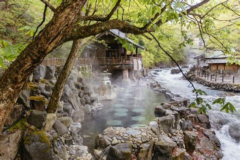 The Healing Power of Hydrotherapy: How Hot Springs Offer a Unique Magic